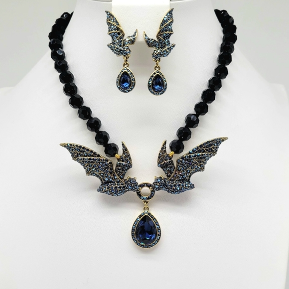 Heidi Daus Sapphire + Black Diamond Swarovski Crystal Bat Necklace Earring Set - Picture 1 of 11